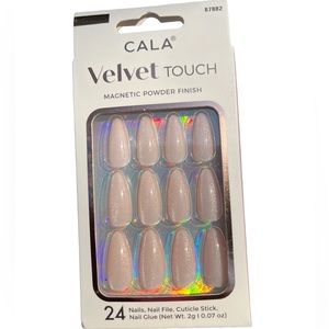 Cala Velvet Touch Press On Nails, magnetic finish
